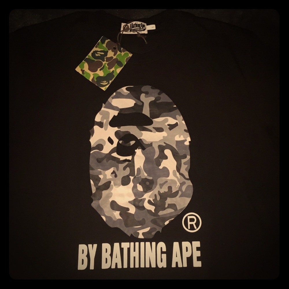 💯% Authentic bathing ape Master Mind tee